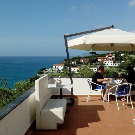 Ghirindoun Apartment Celle Ligure